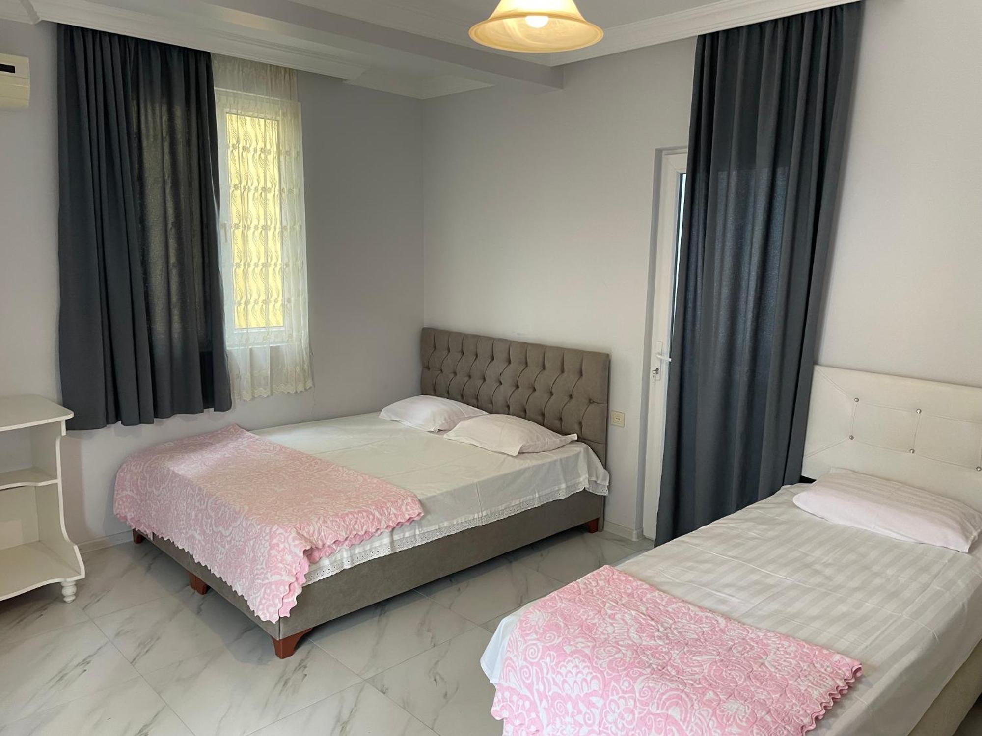 Twins Hotel 고니오 외부 사진