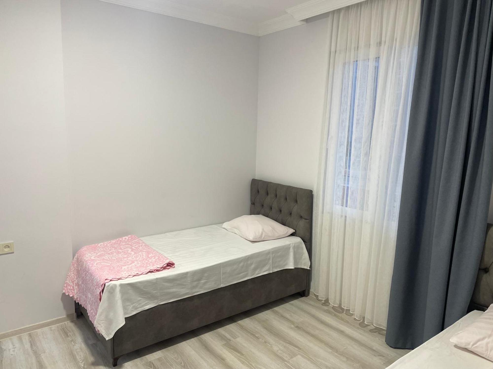 Twins Hotel 고니오 외부 사진